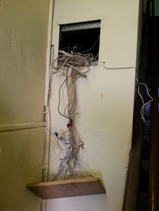 Apartment intercom system installation